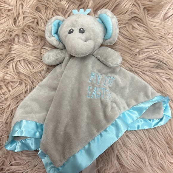 Elephant Lovey Blanket - Picture 4 of 4